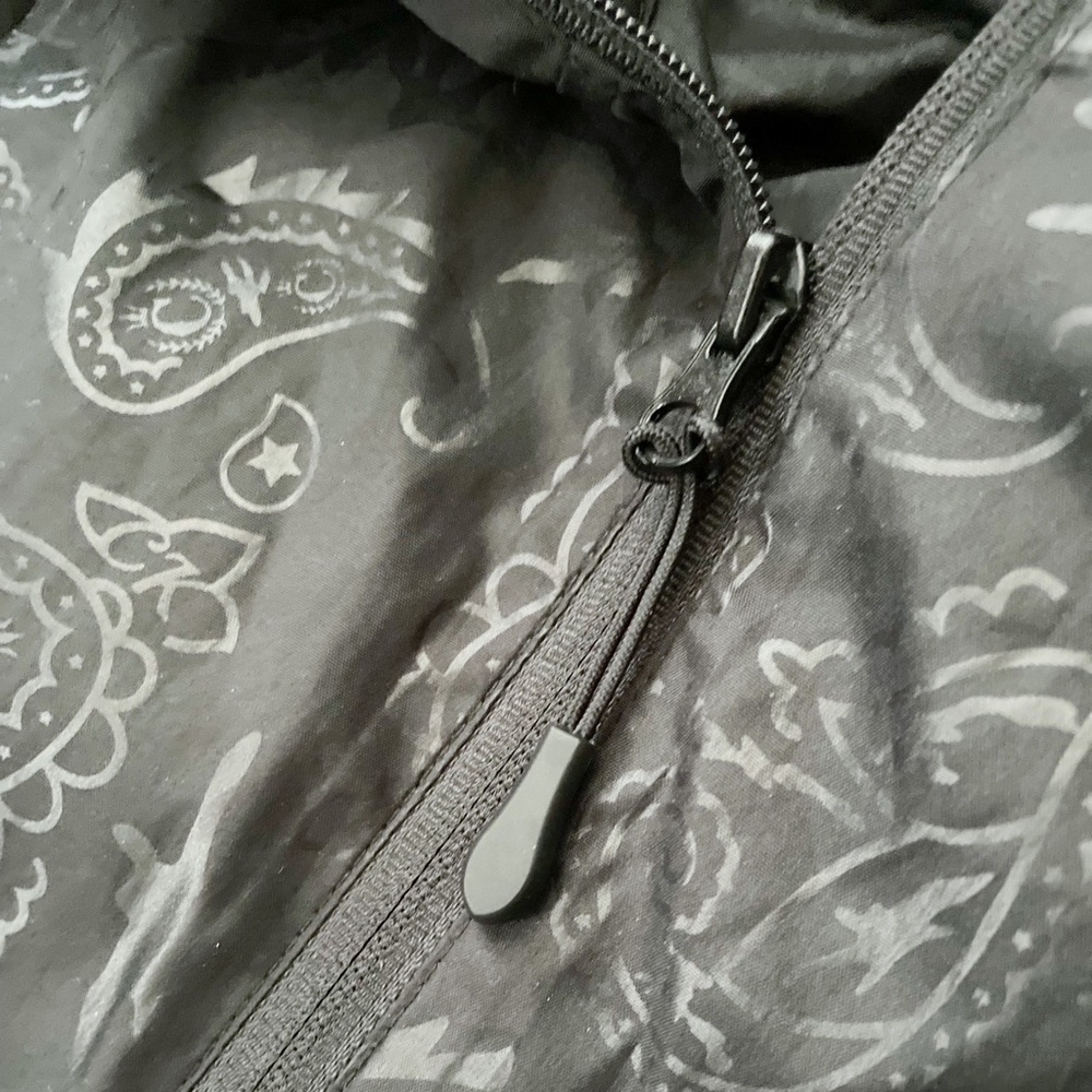 NWT- CULTURE KINGS unisex duplex windbreaker backpack jacket - Picture 12 of 16